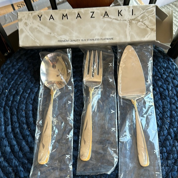 NIB Affair-Gold Entertainment Set (Stainless, Gold Tone Accent by Yamazaki - Picture 1 of 6